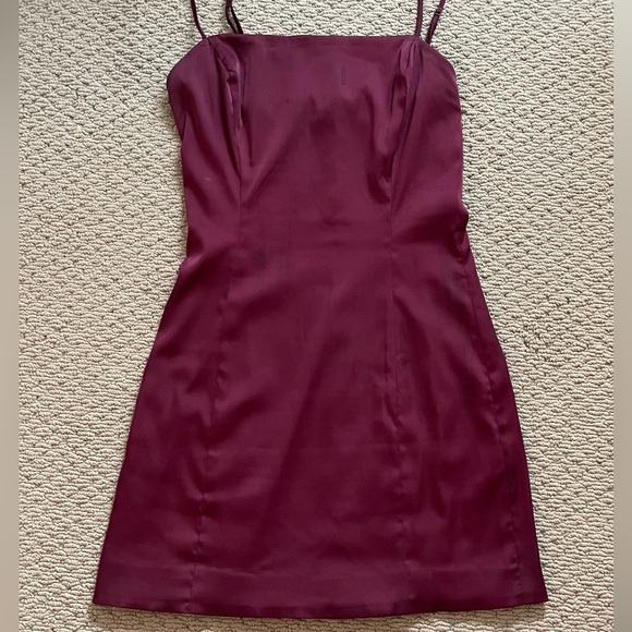 Sunday best shimmer satin dress - Picture 2 of 4